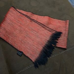 Unisex scarf 100% alpaca wool. Made in Equador. Furry. Excellent condition.